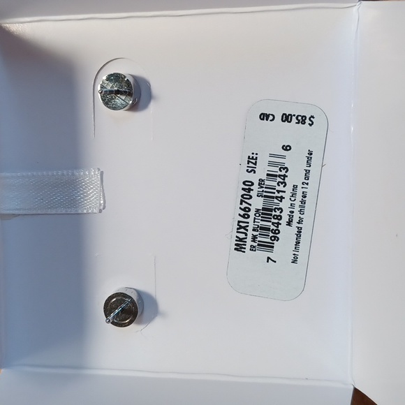 Michael kors stud earrings - Picture 3 of 4